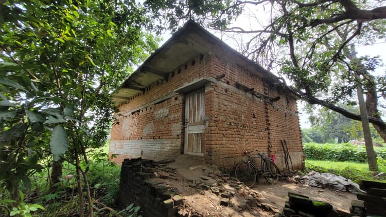 घर में घुसकर बुजुर्ग किसान की हत्या, गांव में सनसनी