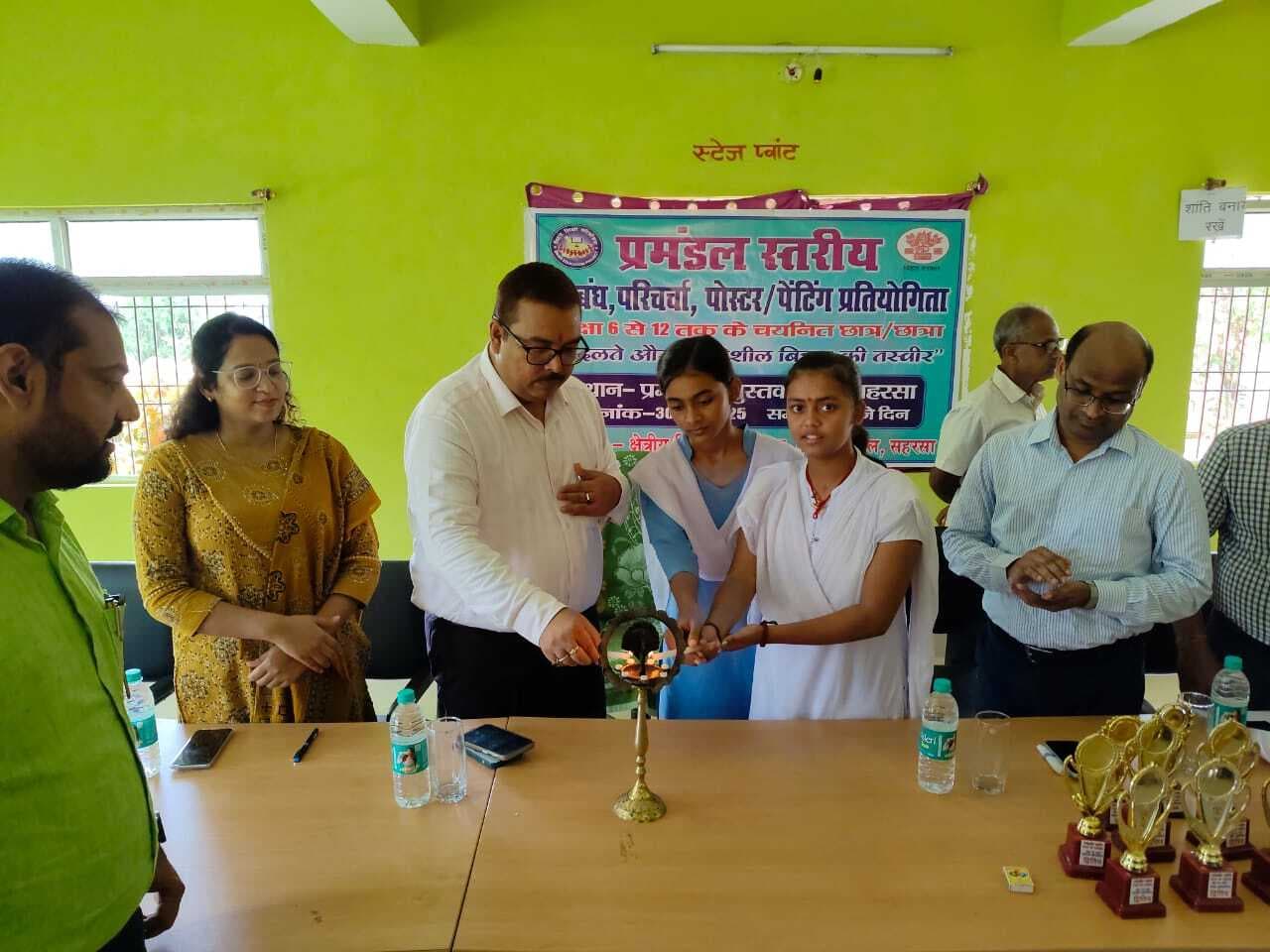 निबंध प्रतियोगिता के सीनियर वर्ग में सहरसा की आरती रही प्रथम