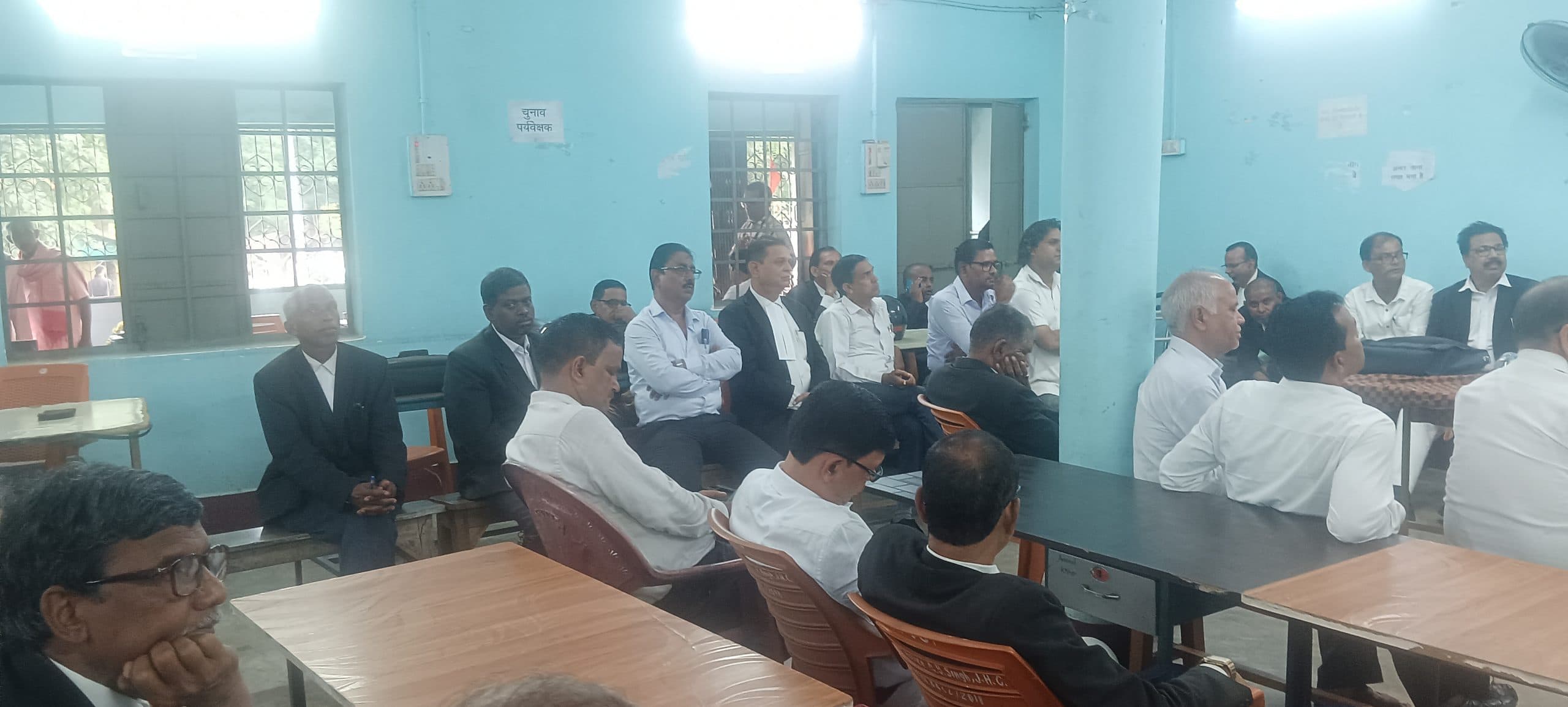 Bokaro News: अधिवक्ता संघ की आकस्मिक आम बैठक में न्यायिक कार्यों से अलग रहने का निर्णय