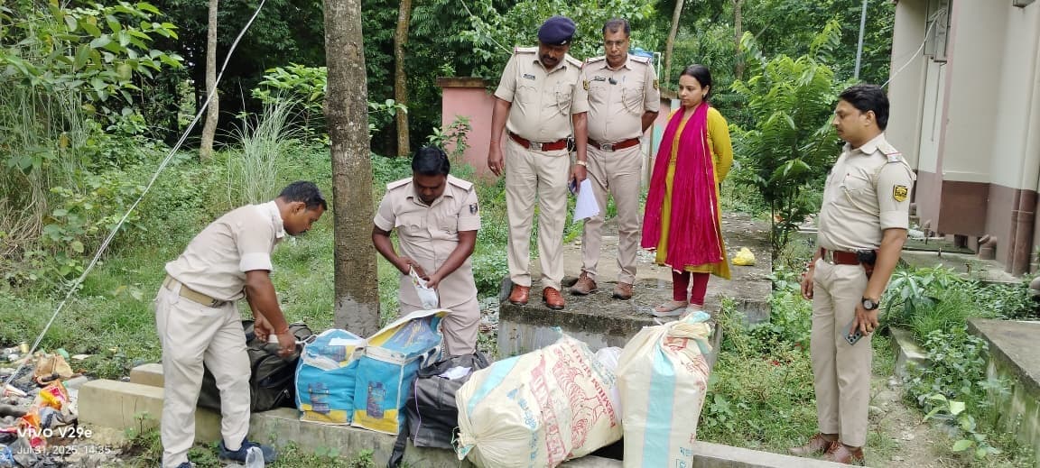 जब्त 206.950 लीटर शराब को किया नष्ट