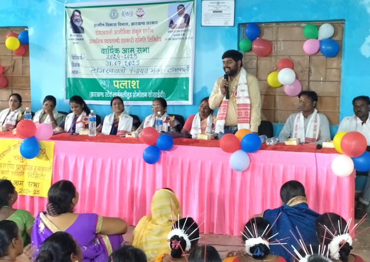 परिवार को आर्थिक सहयोग करनेवाली महिलाओं को मिला सम्मान