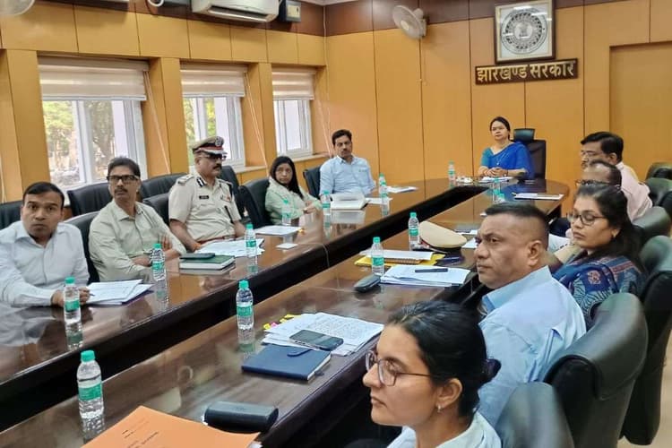 Shravani Mela 2025: झारखंड में बाबा का दर्शन होगा आसान, श्रद्धालुओं को नहीं होगी परेशानी, मुख्य सचिव ने दिए निर्देश