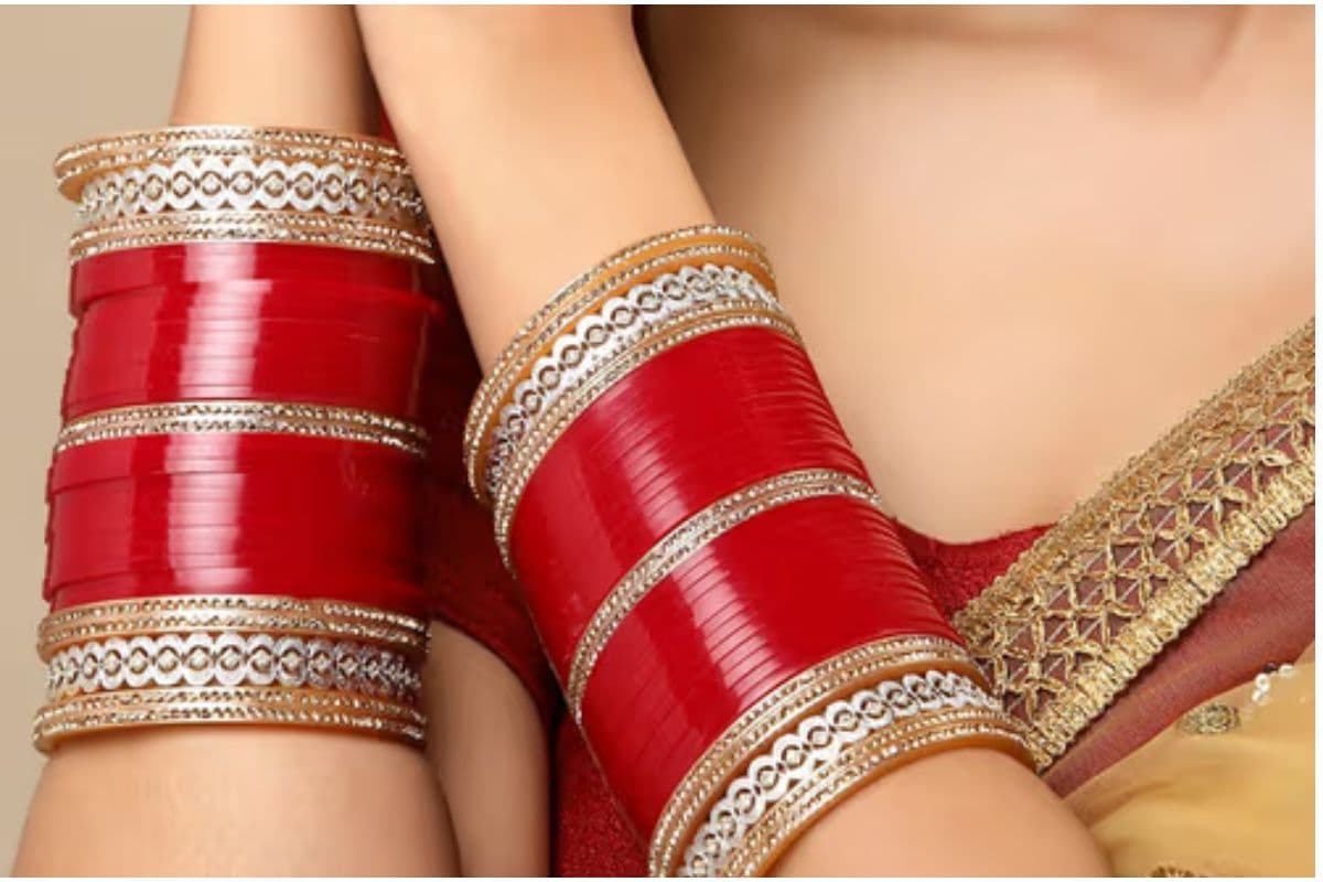 Metal Colourful Bangles:हर आउटफिट में लगेंगी कमाल,जब आप पहनेंगी मैटल कलरफुल बैंगल्स