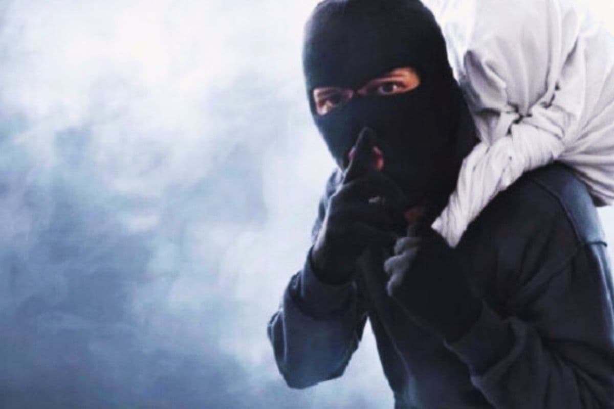 पटना में बंद फ्लैटों में चोरी करने वाला ‘रईस चोर गैंग’ बेनकाब, महंगी गाड़ियों से आकर घटना को देते थे अंजाम