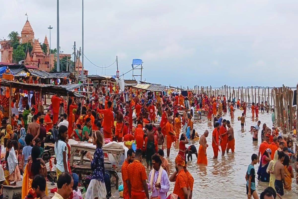 Sawan 2025: सुल्तानगंज में हाई अलर्ट, 200 CCTV कैमरे से निगरानी, गंगा घाट पर NDRF-SDRF की तैनाती