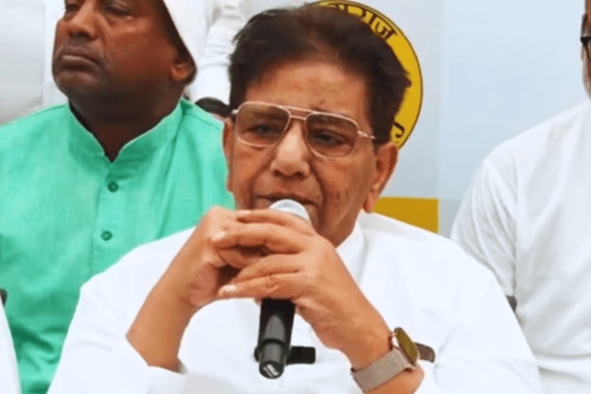 Bihar Election 2025: बिहार में वोटर लिस्ट पुनर्निरीक्षण को लेकर सियासत तेज, जनसुराज का चुनाव आयोग पर पक्षपात का आरोप