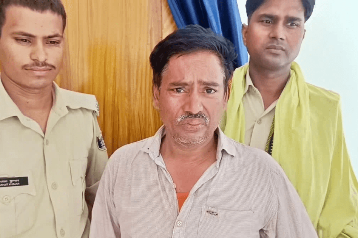 बिहार में 1 लाख रिश्वत लेते अमीन रंगेहाथ गिरफ्तार, विजिलेंस टीम की छापेमारी से मचा हड़कंप