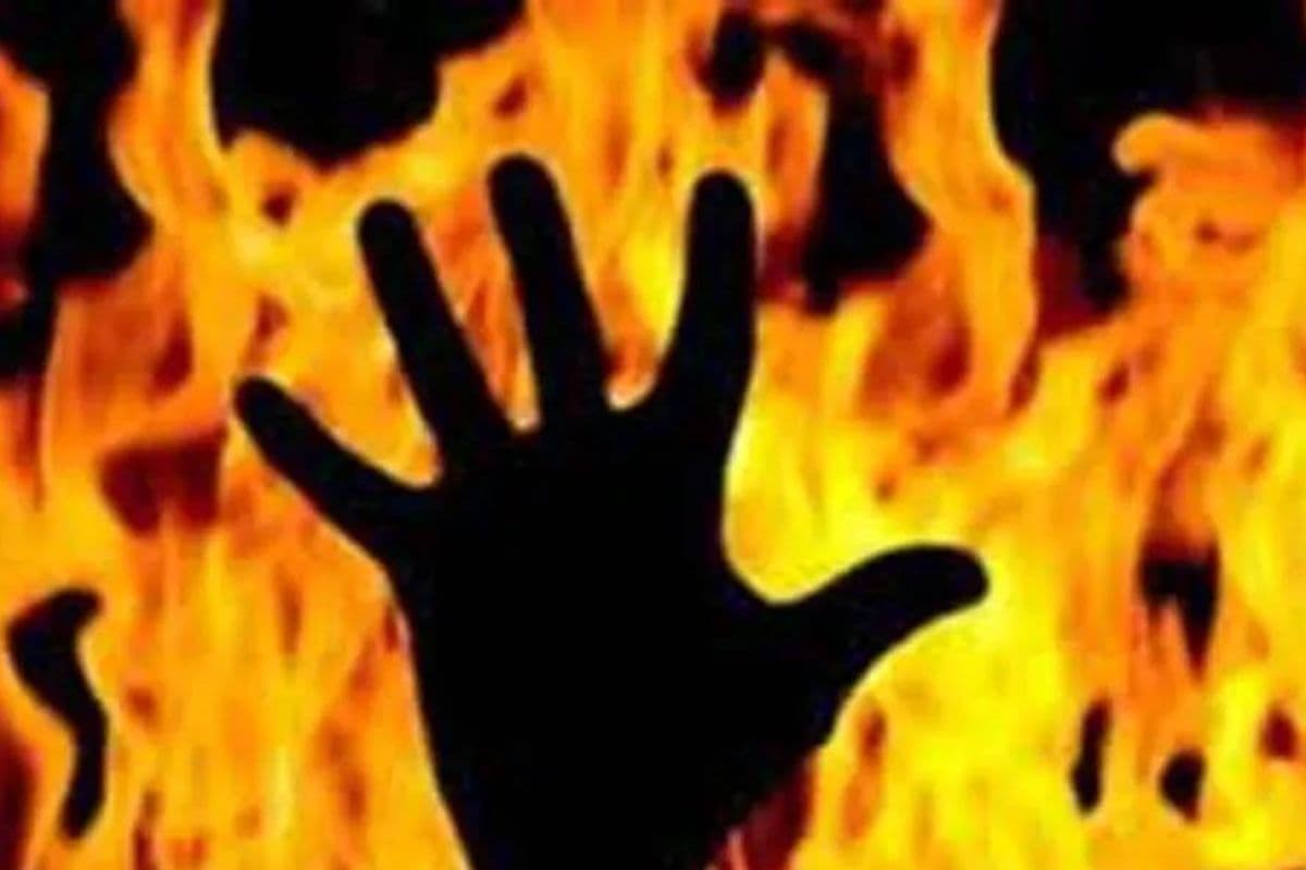 बिहार में जिंदा जले चाचा-भतीजा, बिजली के पोल से ट्रैक्टर की टक्कर के बाद हुआ हादसा