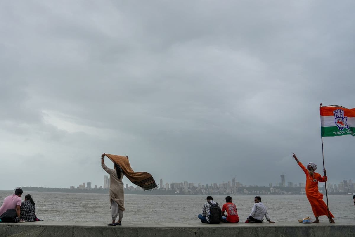 Aaj Ka Mausam: 7 दिनों की आफत के बाद अब राहत, मुंबई में खिली धूप, तस्वीरों में देखिए बारिश की तबाही