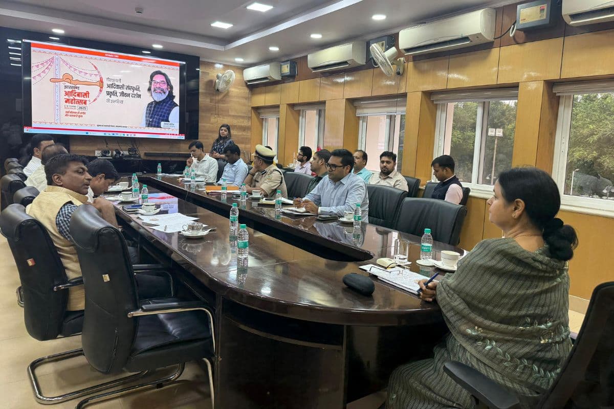Alka tiwari meeting Alka tiwari meeting