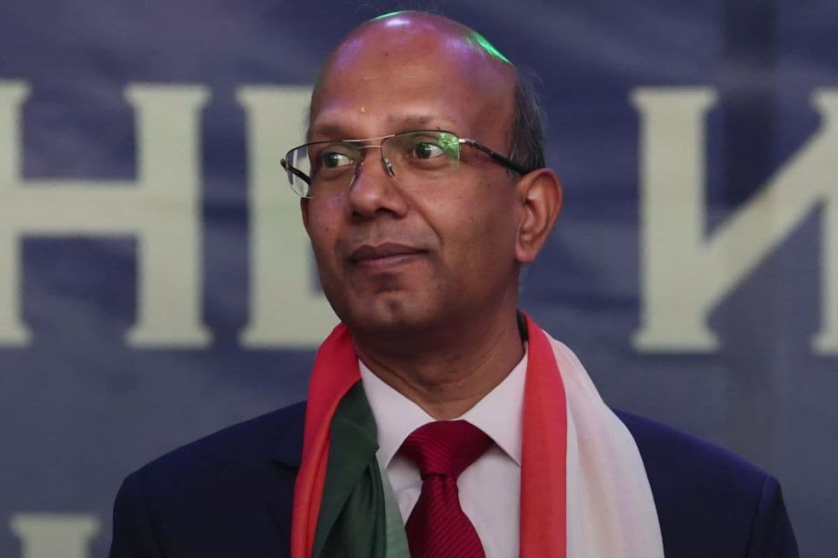 जहां से भी सस्ता तेल मिलेगा, भारत वहां से तेल खरीदेगा; राजदूत ने ट्रंप के टैरिफ को बताया अनुचित