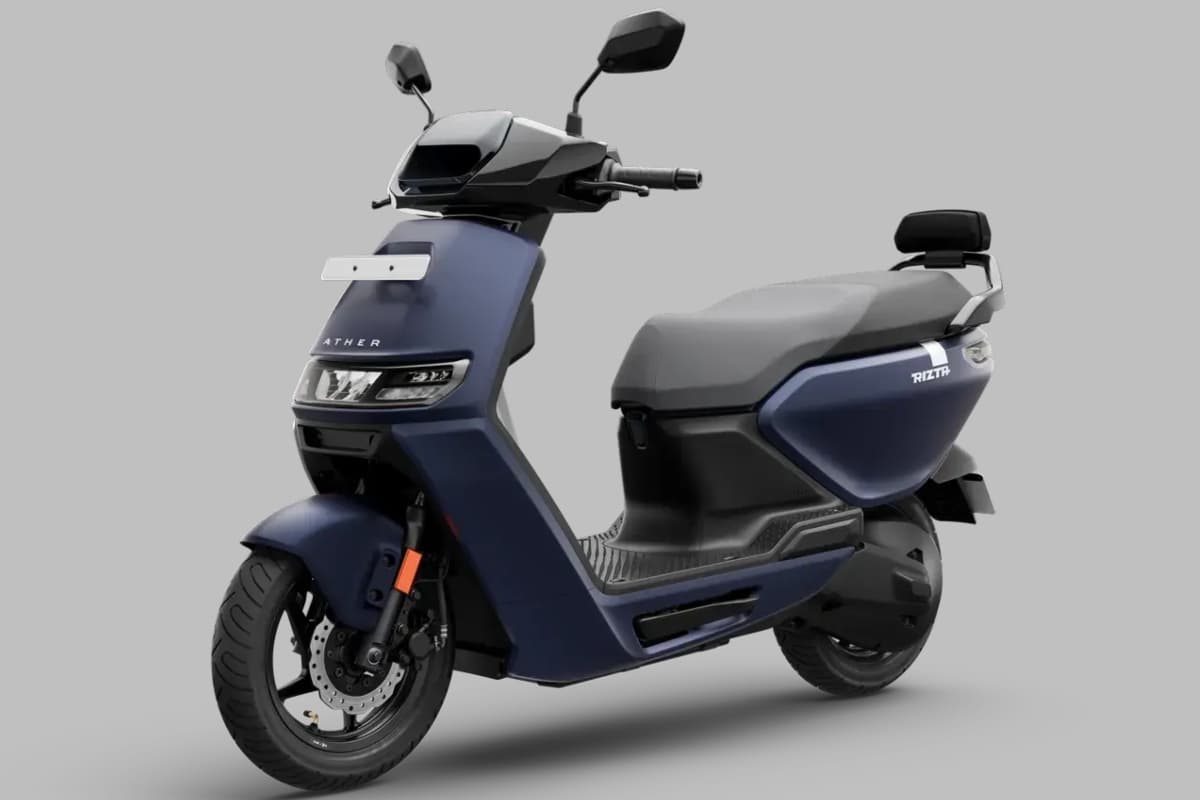 Ather Rizta ने रचा इतिहास, एक साल में बिके 1 लाख स्कूटर
