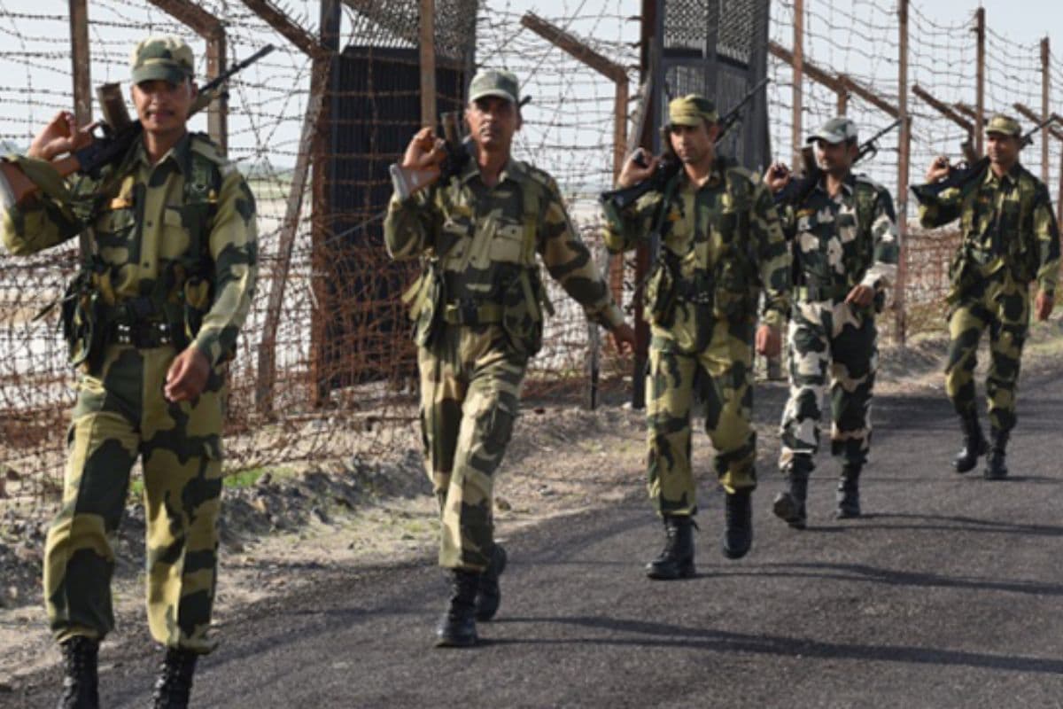 BSF Sarkari Naukri 2025