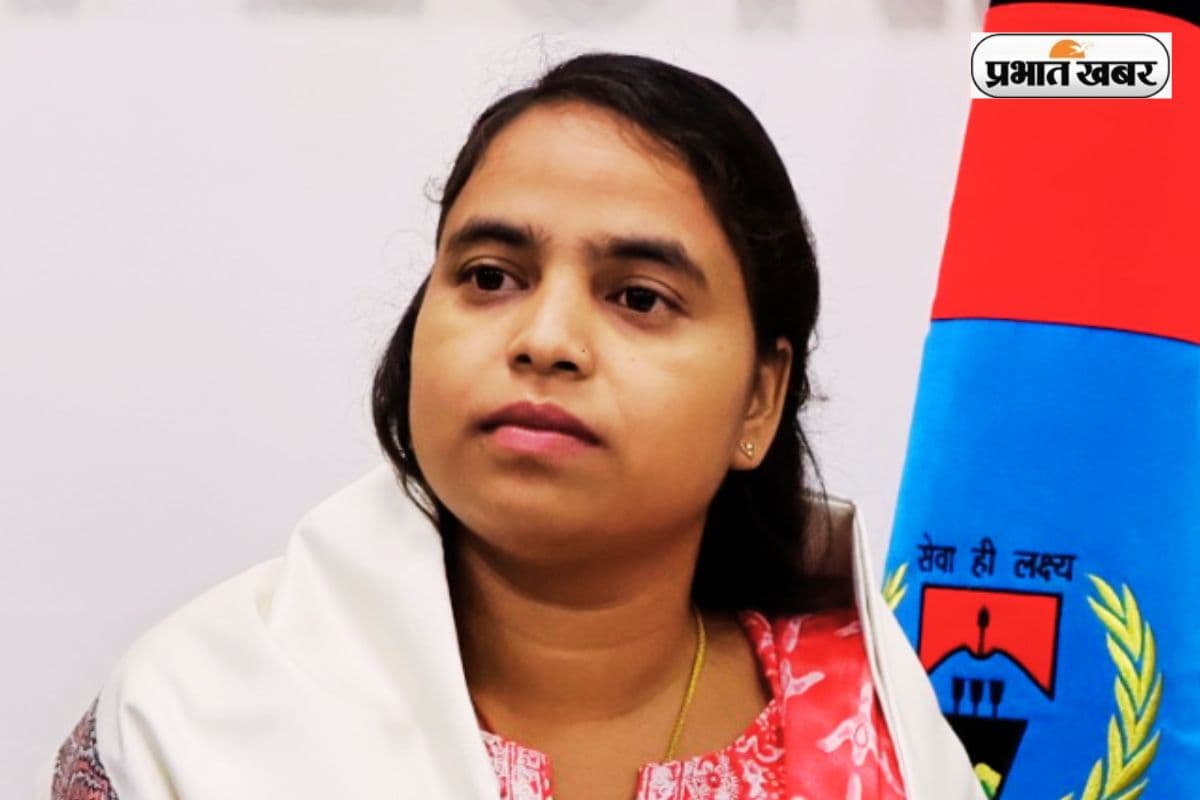 JPSC पास करने वाली पहाड़िया समुदाय की पहली युवती को झारखंड पुलिस ने किया सम्मानित