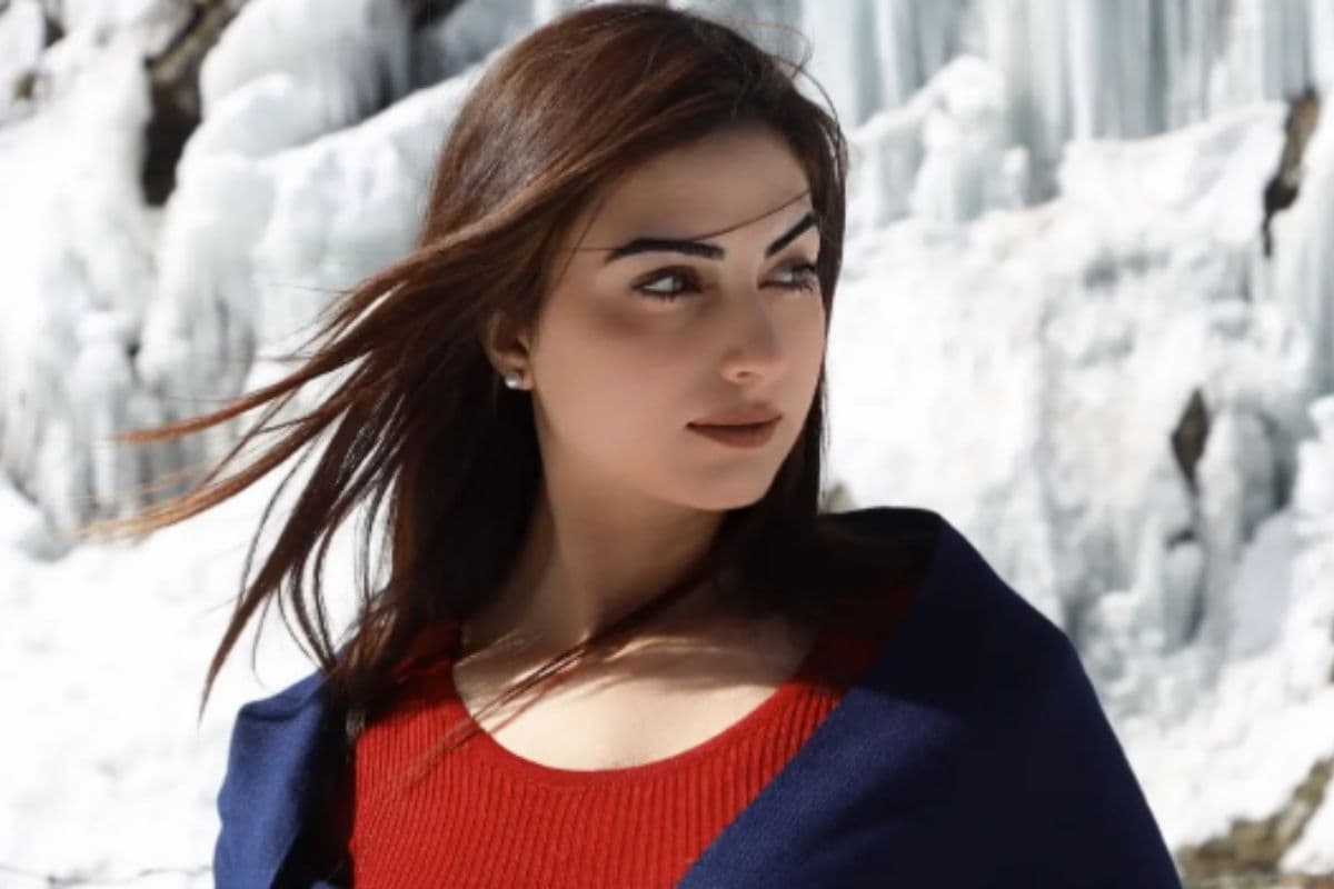 Bigg Boss 19 First Eviction: बिग बॉस के घर से इस कंटेस्टेंट का कटा सबसे पहले पत्ता, एलिमिनेट होने वाली बनी पहली कंटेस्टेंट