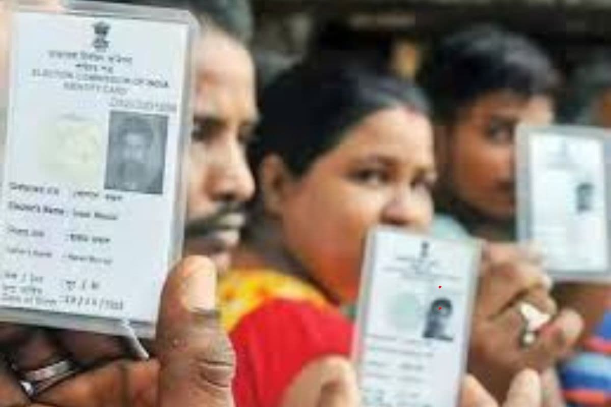 EPIC Card: बिहार के सभी मतदाताओं को मिलेगा नया EPIC कार्ड, 1 सितंबर तक फोटो और दस्तावेज जमा करना जरूरी