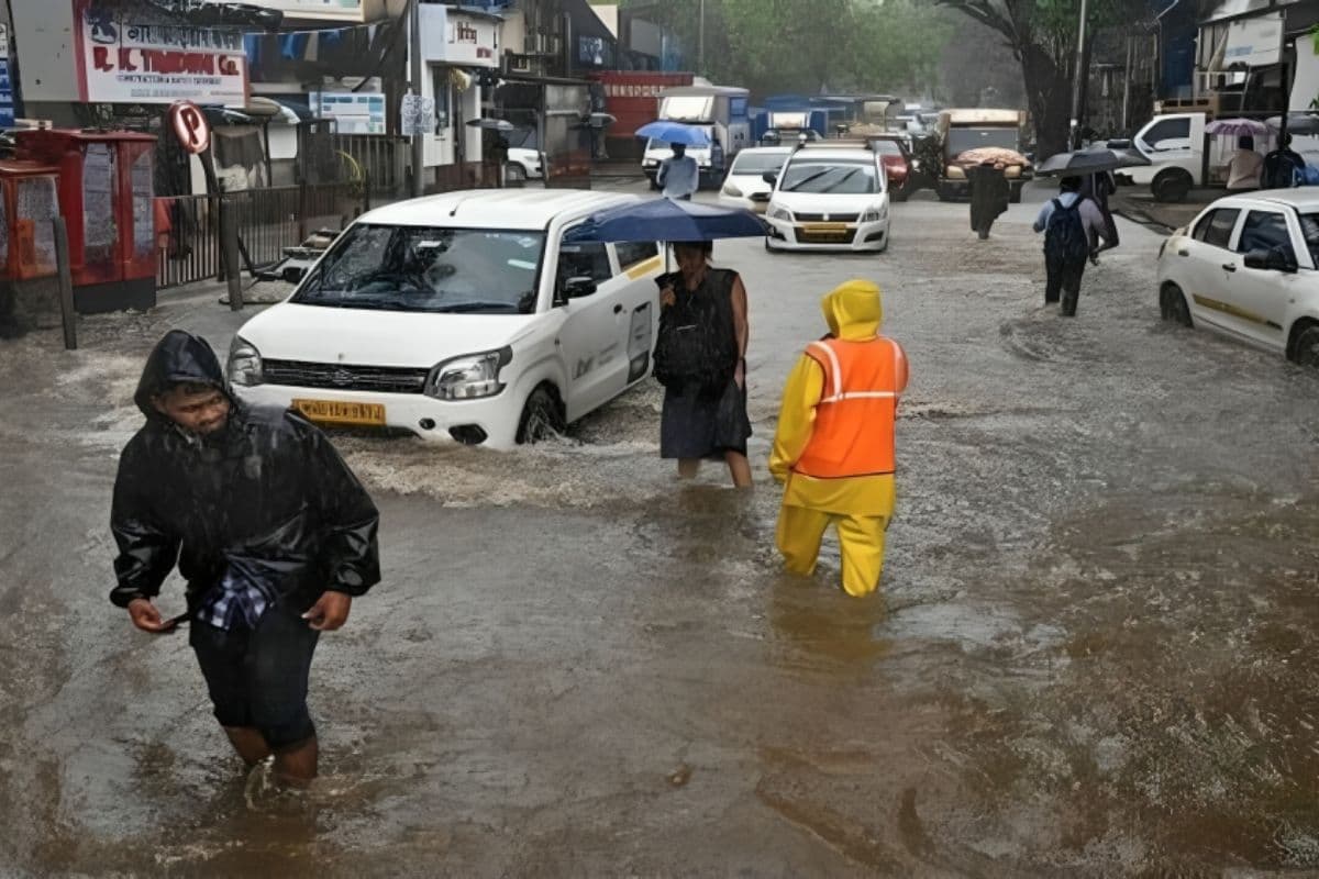 Bihar Weather Alert : सावधान! बिहार के 24 जिलों में बारिश-आंधी का अलर्ट, कई जगह बाढ़ जैसे हालात