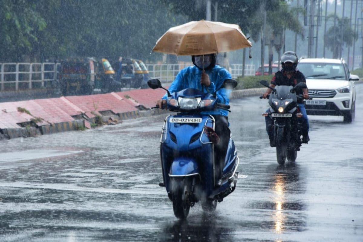 Bihar Weather: वर्षों बाद हुई पटना में ऐसी बारिश, बिहार के सभी जिलों में येलो अलर्ट