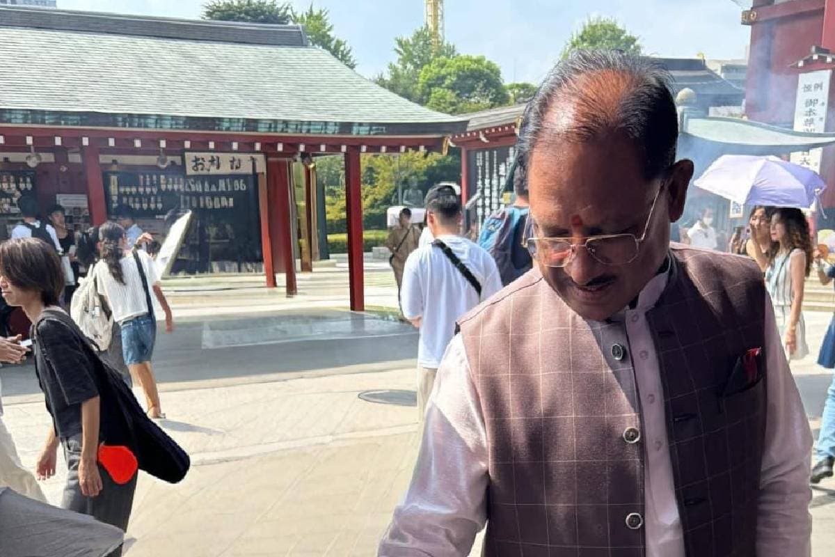 Chhattisgarh News : मुख्यमंत्री साय जापान में, असाकुसा मंदिर में पूजा-अर्चना की