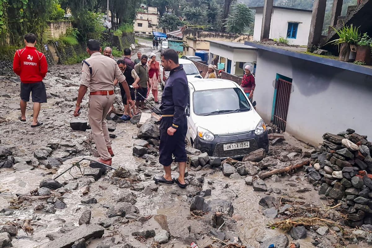 Uttarakhand Heavy Rain: उत्तराखंड में मानसून का कहर, भारी बारिश से नदी-नाले उफान पर, चेतावनी जारी