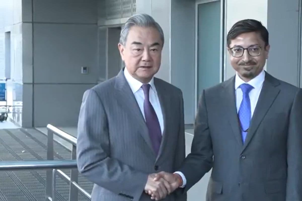 Wang Yi India Visit: दो दिवसीय दौरे पर भारत पहुंचे चीनी विदेश मंत्री वांग यी, तिब्बती युवा कांग्रेस ने किया विरोध