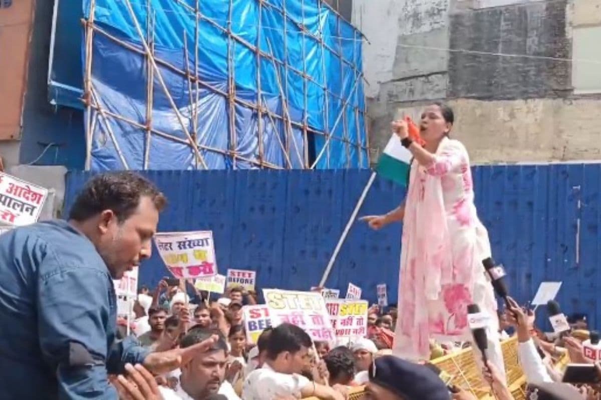 Video: पटना में STET अभ्यर्थियों को पुलिस ने खदेड़ा, परीक्षा कराने की मांग को लेकर सड़क पर उतरे थे छात्र