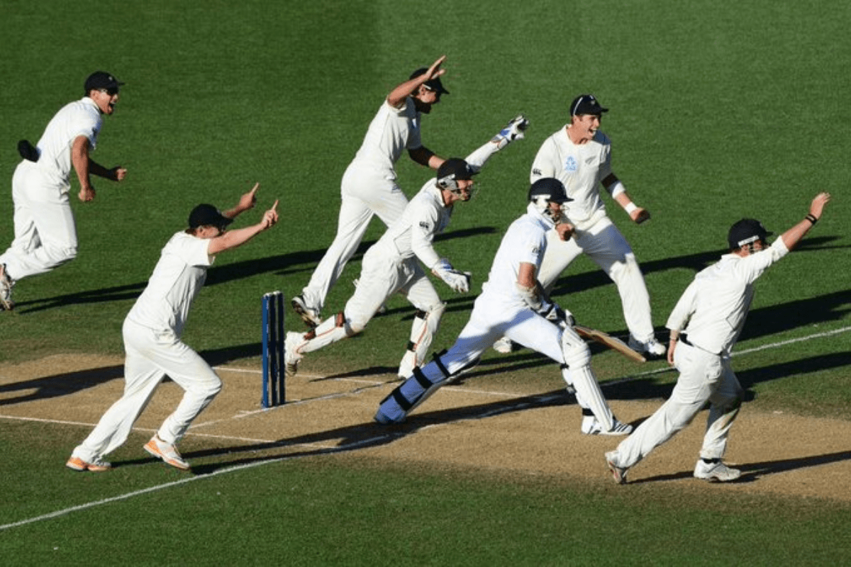 263529 गेंद, विश्व क्रिकेट में सबसे ज्यादा बॉल फेंकने वाले 5 गेंदबाज, लिस्ट में एक इंडियन और 60000+ फेंकने वाला भी