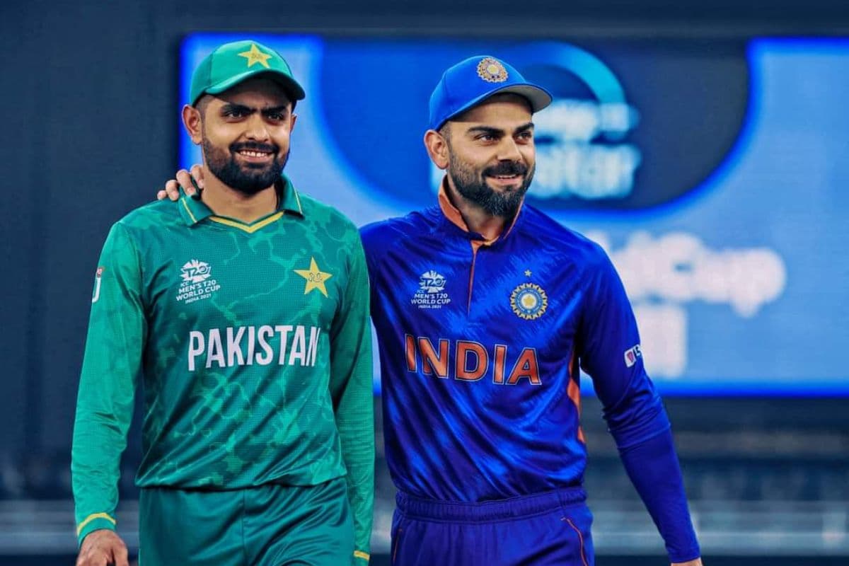 विराट की तुलना धोनी से भी नहीं..., बाबर आजम से कंपेयर करने पर भड़का पाकिस्तानी खिलाड़ी