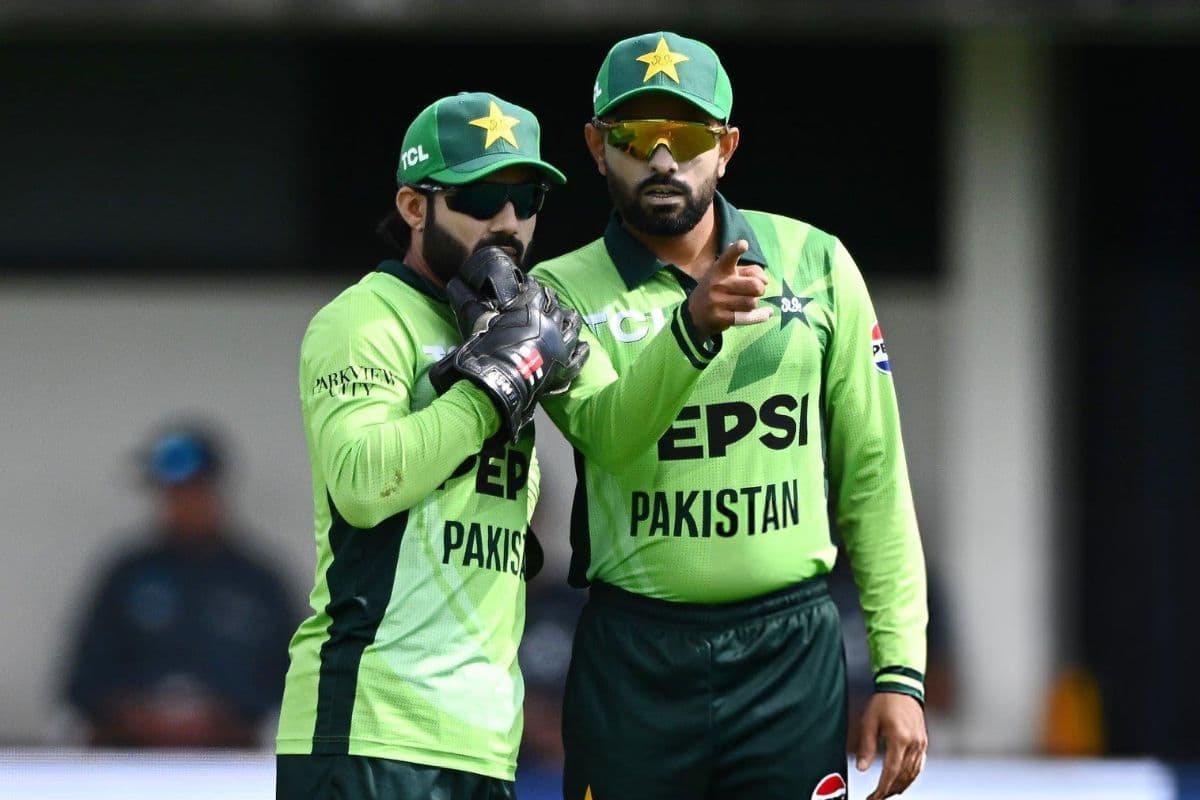 बाबर और रिजवान की भारी बेइज्जती, PCB ने सबके सामने कर दिया डिमोट, सेंट्रल कांट्रैक्ट में किया भारी बदलाव