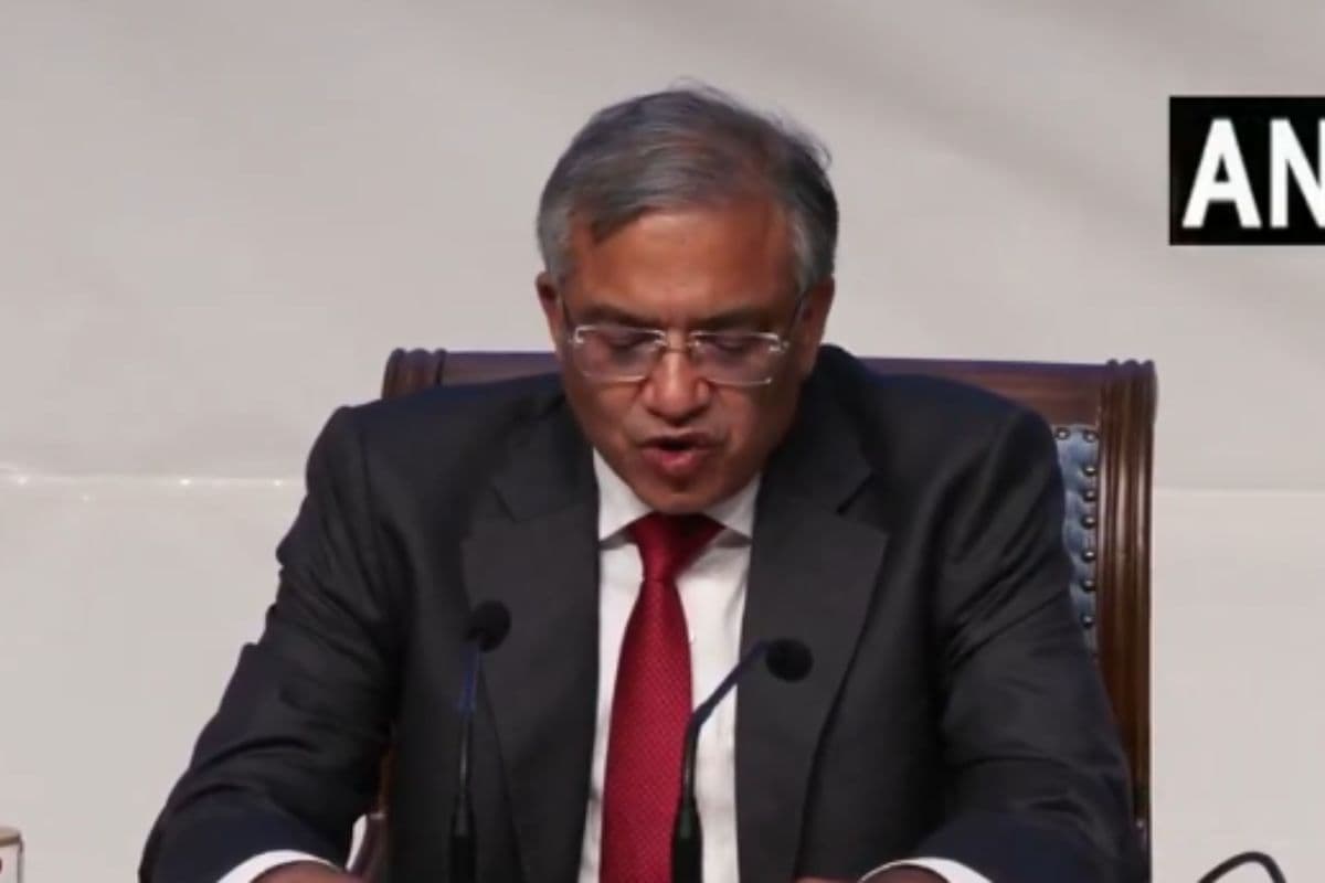 चुनाव आयोग के लिए न तो विपक्ष और न ही पक्ष, 'वोट चोरी' शब्द का इस्तेमाल भारत के संविधान का अपमान- निर्वाचन आयोग