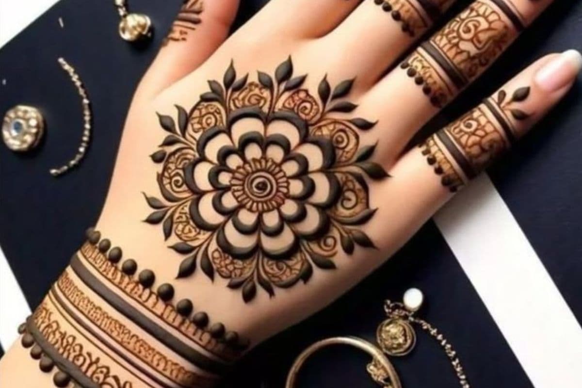 Easy Mehndi Designs For Teej