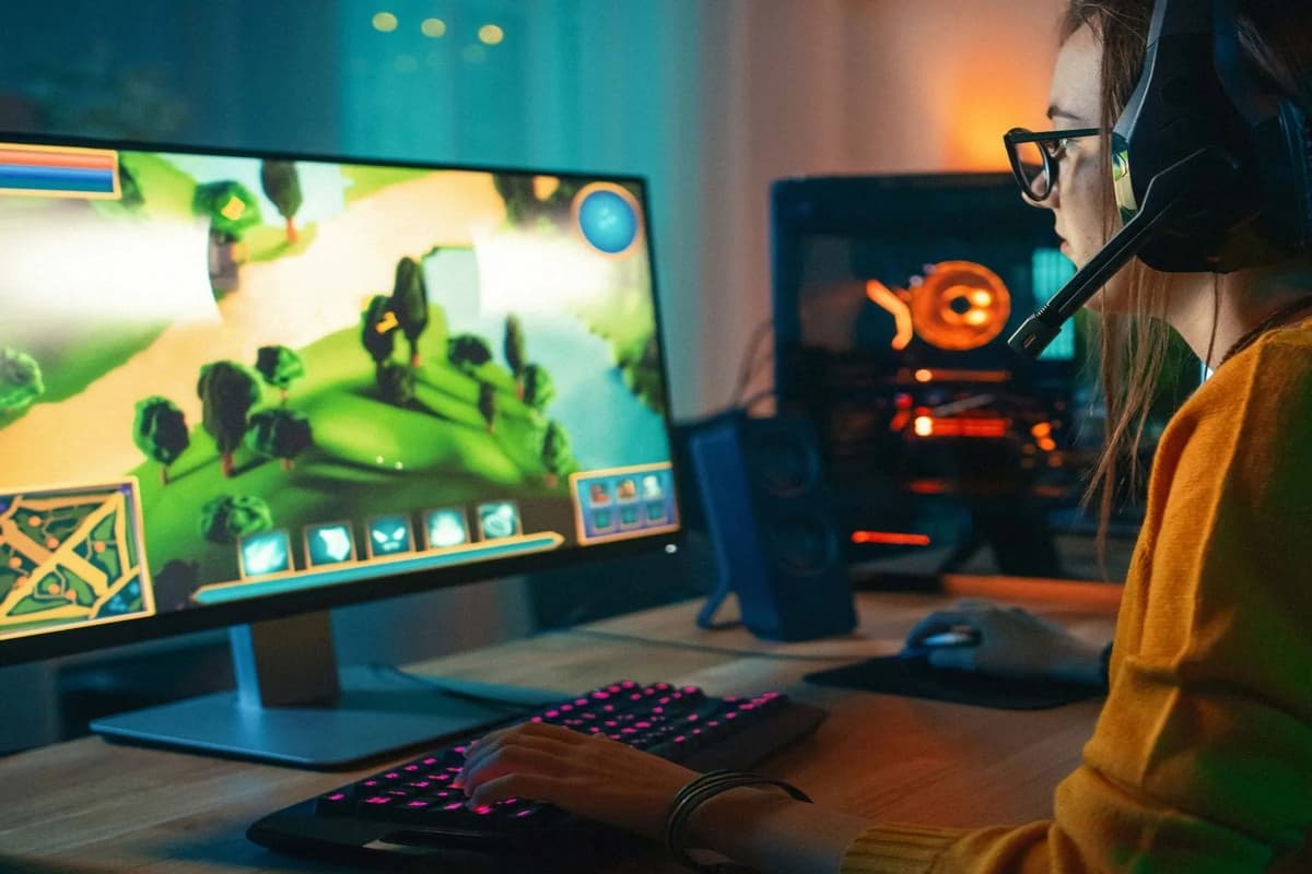 Steam, Discord और Twitch: क्या बन रहे हैं नए कट्टरपंथी भर्ती केंद्र?