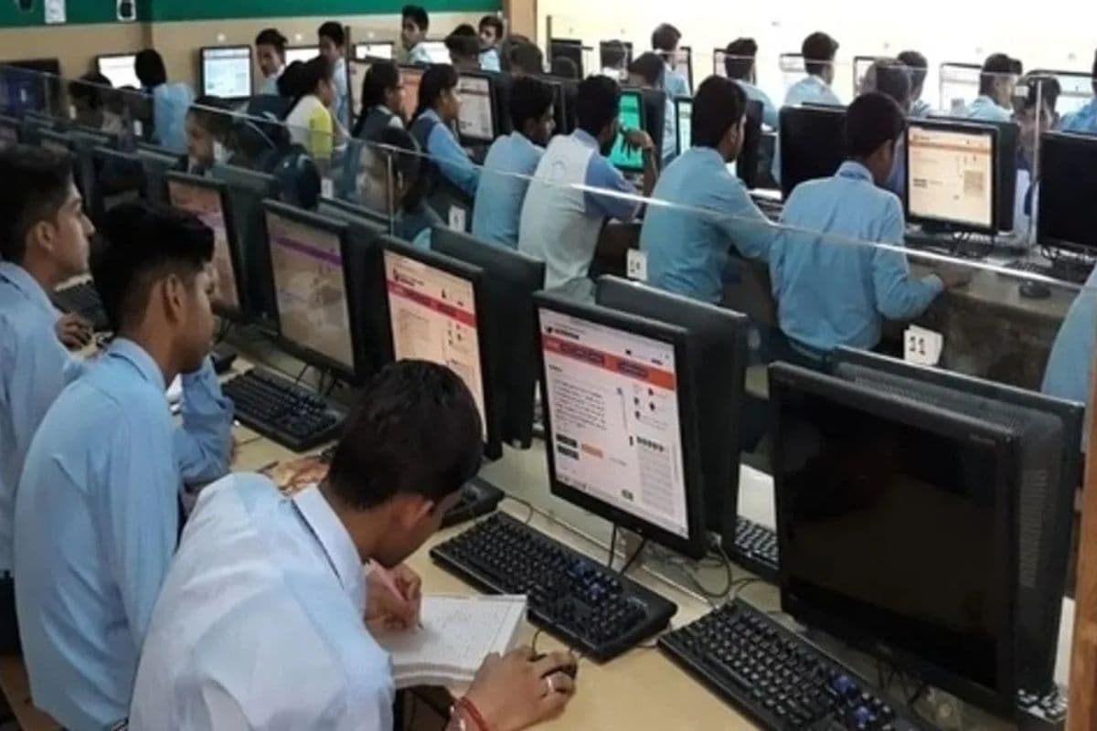 सरकारी स्कूल के बच्चों के लिए IIT JEE और NEET की तैयारी करना हुआ आसान, जानिए पूरा अपडेट