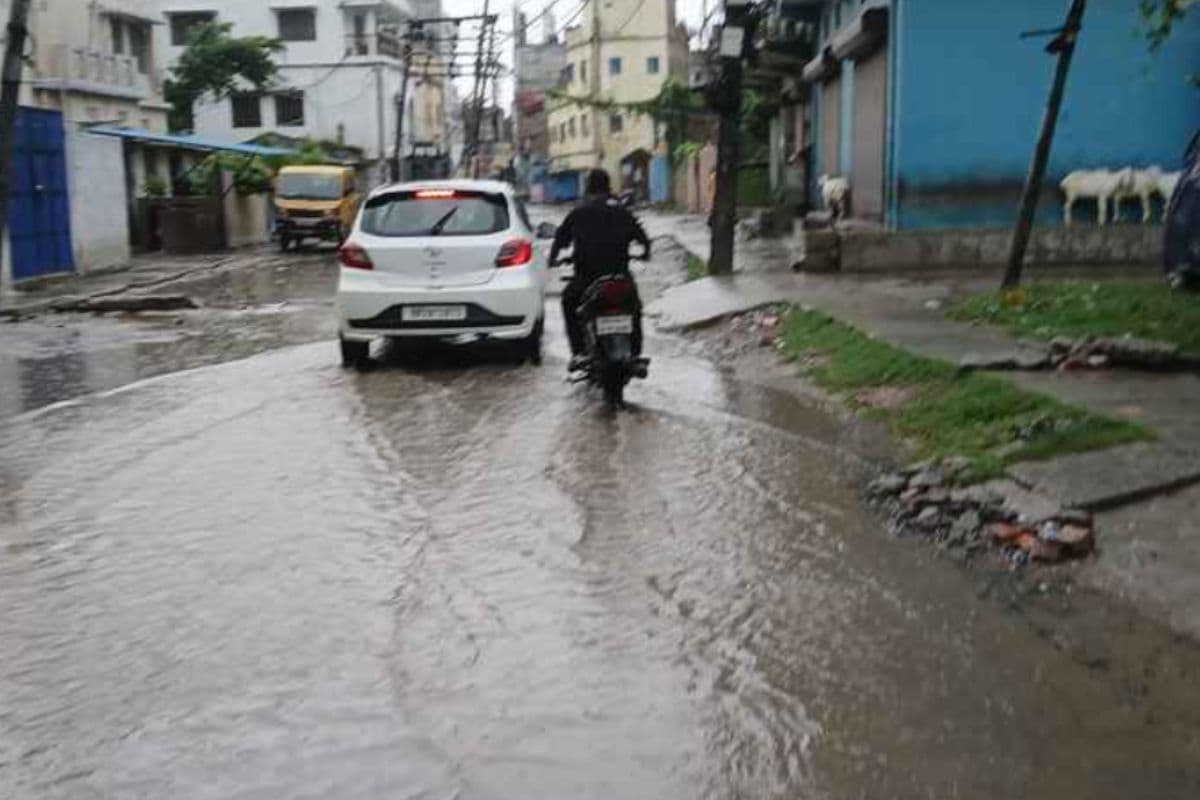 Bihar Rain Alert: झूमकर बरसा सावन, गोपालगंज में पानी ही पानी, अगले दो दिनों तक बारिश का ऑरेंज अलर्ट