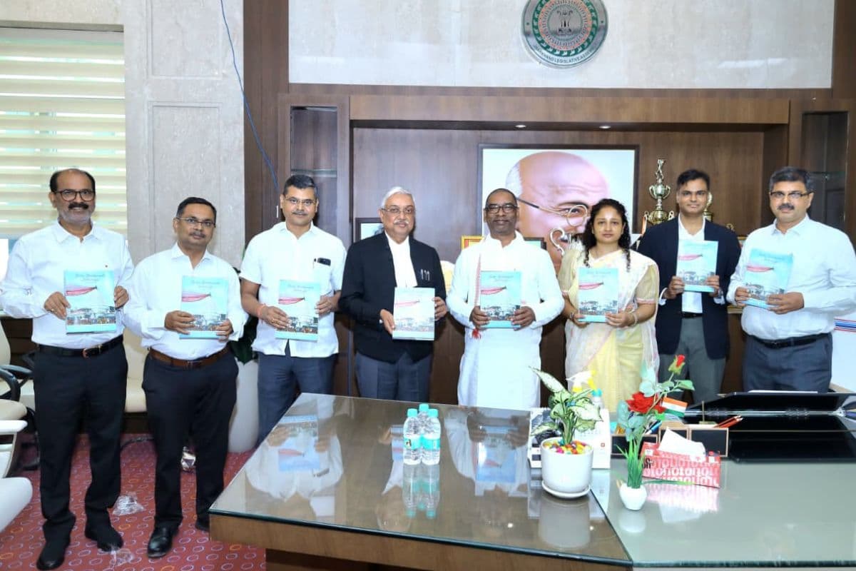 Hemant Soren In Book Release Program