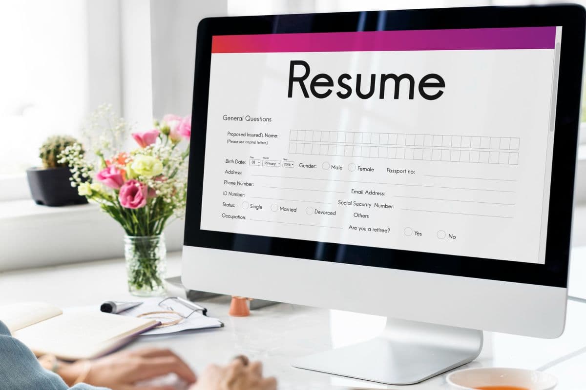 How to Write a Resume 2025 
