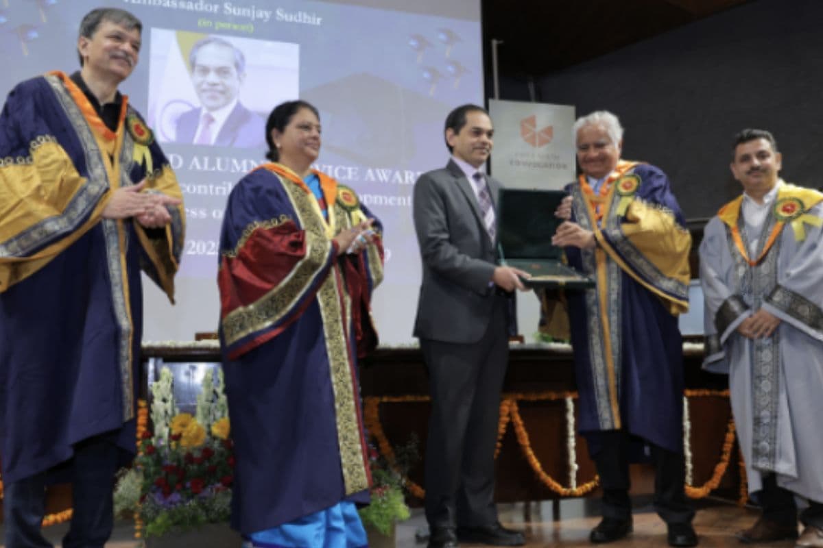 63 साल में PhD…रिटायरमेंट की उम्र में हौसले की उड़ान, IIT Delhi में ये जुनून देख सभी हैरान!