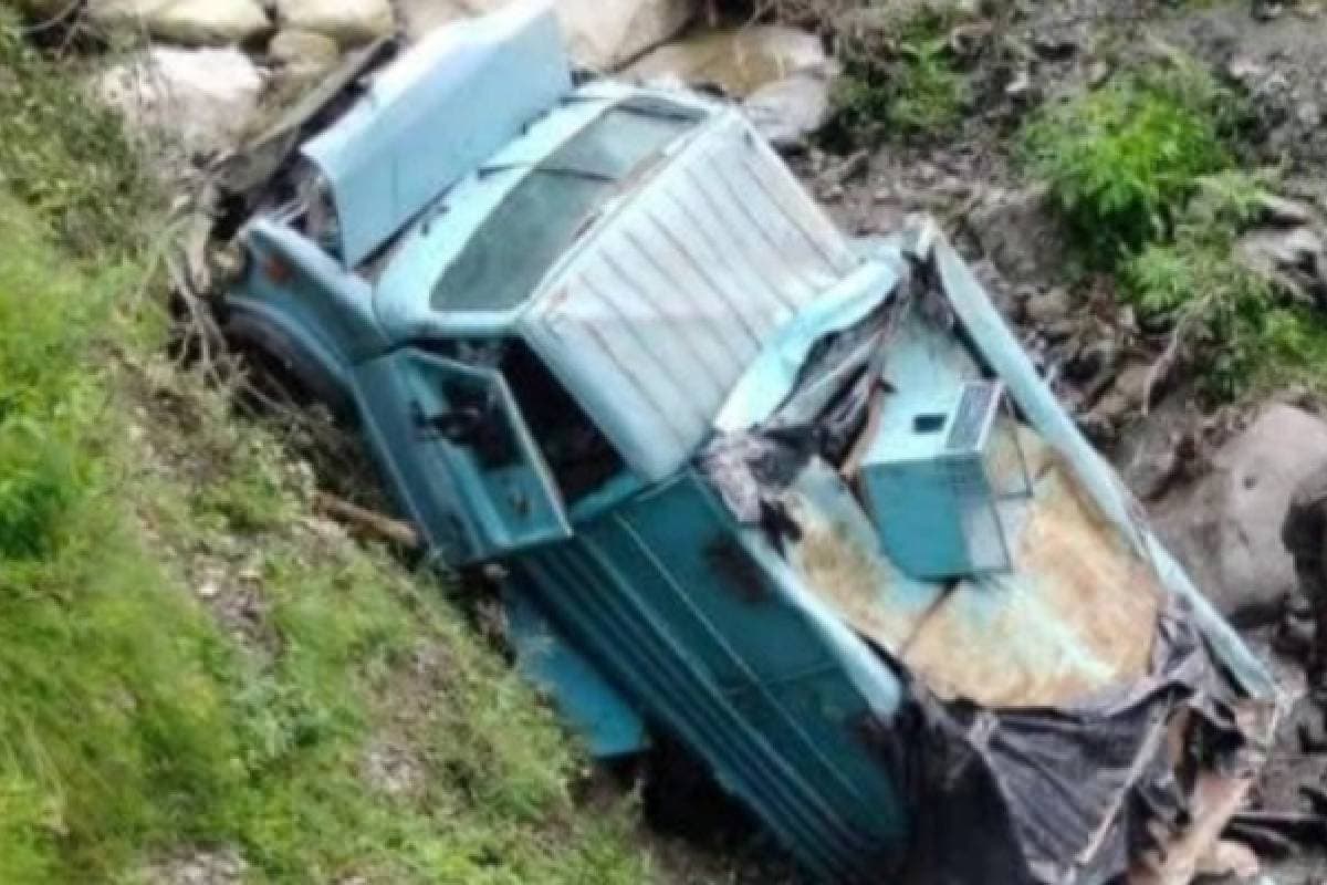 Jammu Kashmir Accident: CRPF बंकर व्हीकल हादसे में 3 जवानों की मौत, कुल 23 जवान सवार थे गाड़ी में