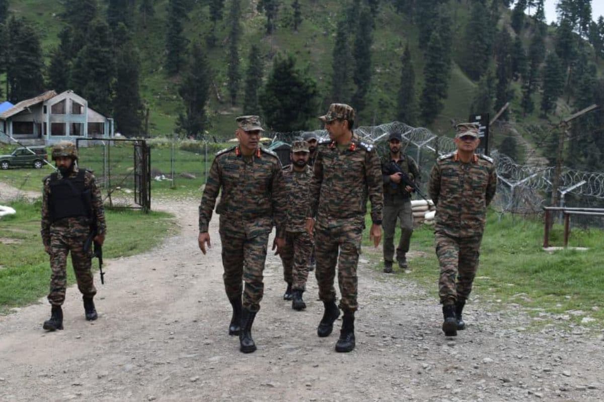 Jammu kashmir akhal security force operation