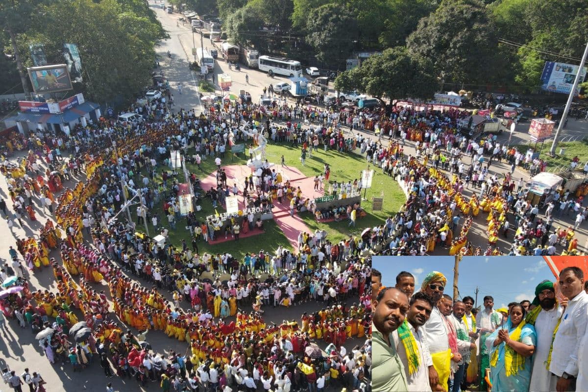 Karma Puja 2025: बोकारो में निकली भव्य करम जावा शोभायात्रा, मांदर की थाप पर लोग जमकर थिरके