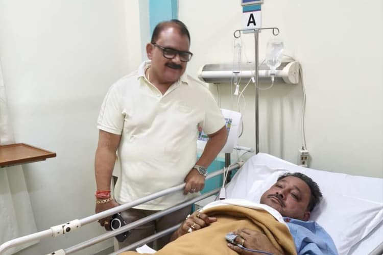 Anant Pratap Dev Health: विधायक अनंत प्रताप देव रांची में एडमिट, पूर्व मंत्री मिथिलेश ठाकुर ने मुलाकात कर दिया हेल्थ अपडेट