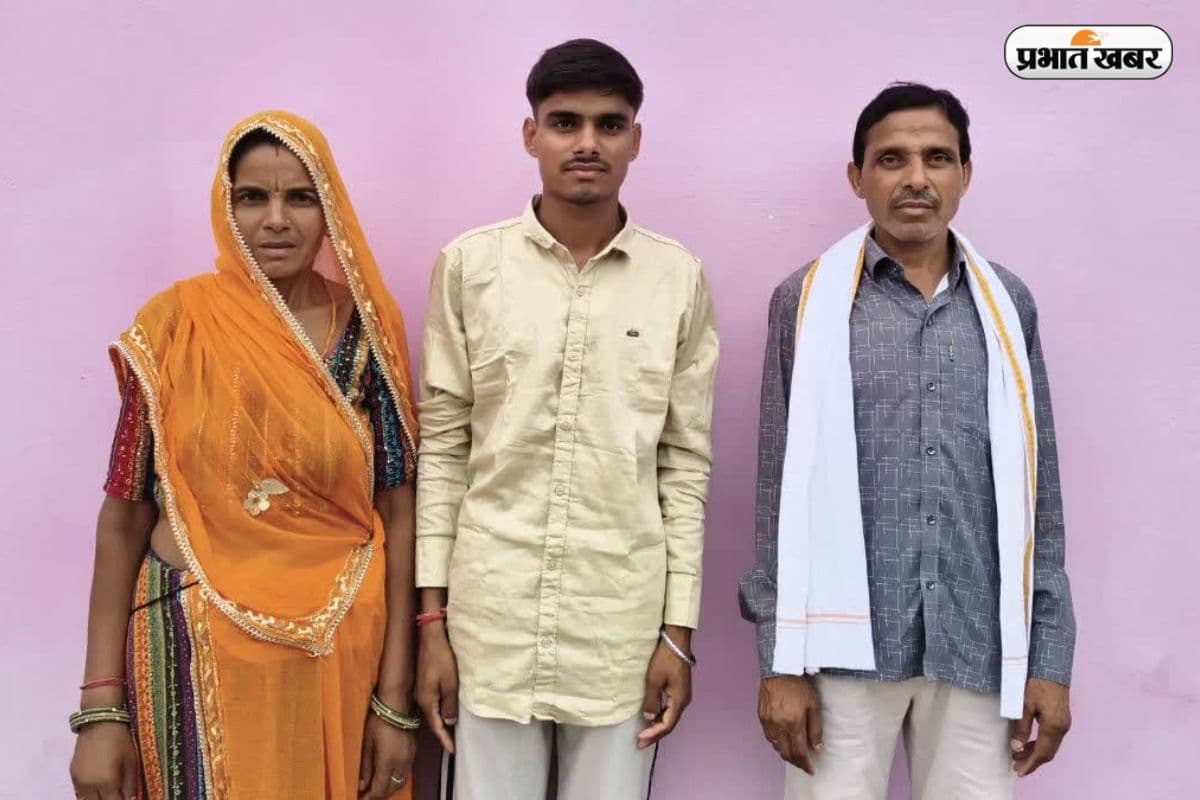 NEET Success Story: कैंसर पीड़ित मां, किसान पिता…राजस्थान के इस लड़के ने नीट में रच दिया इतिहास