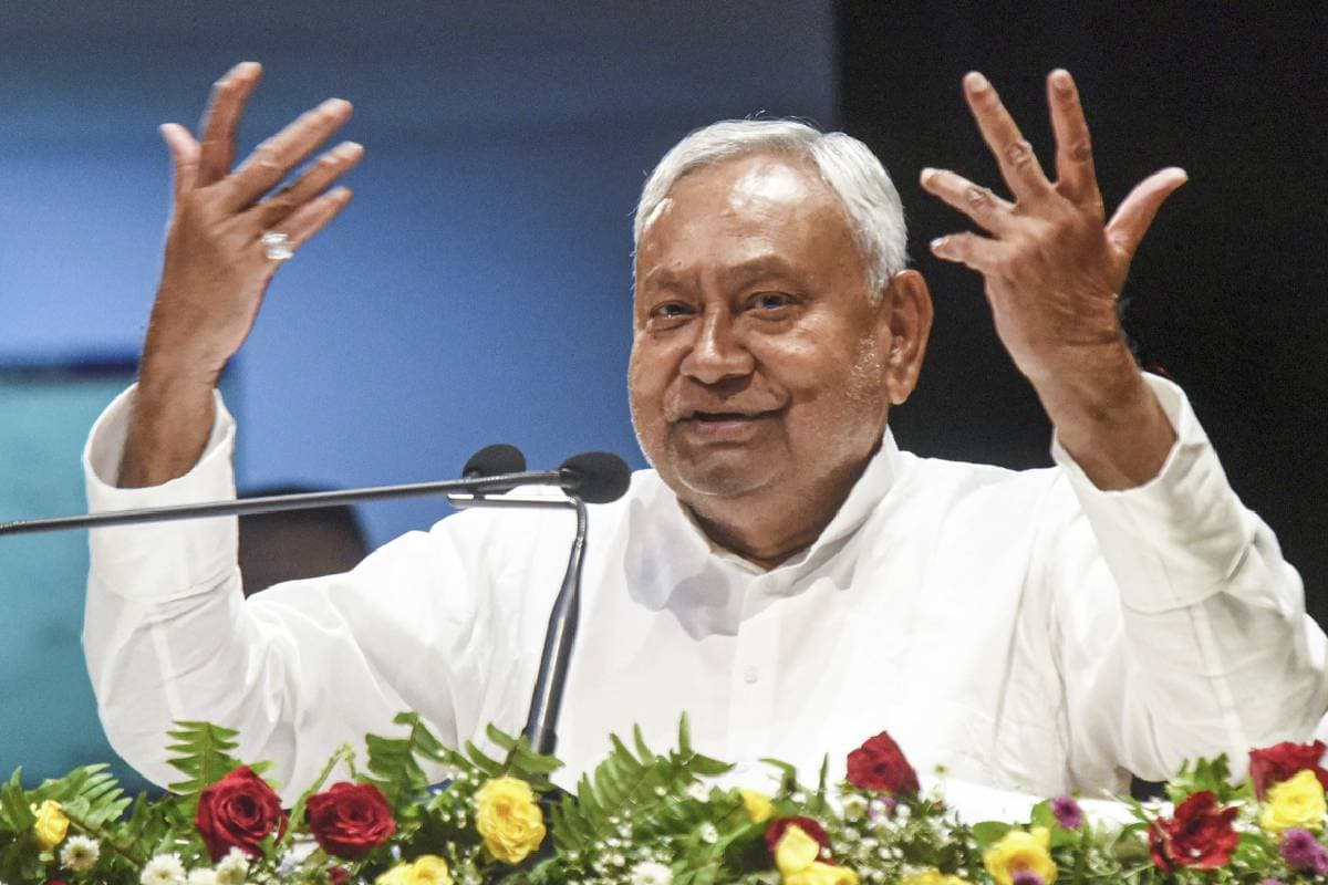 Bihar Politics: सोशल इंजीनियरिंग से वोट मैनेजमेंट तक, नीतीश कुमार ने सेट कर दिया बिहार का सियासी समीकरण