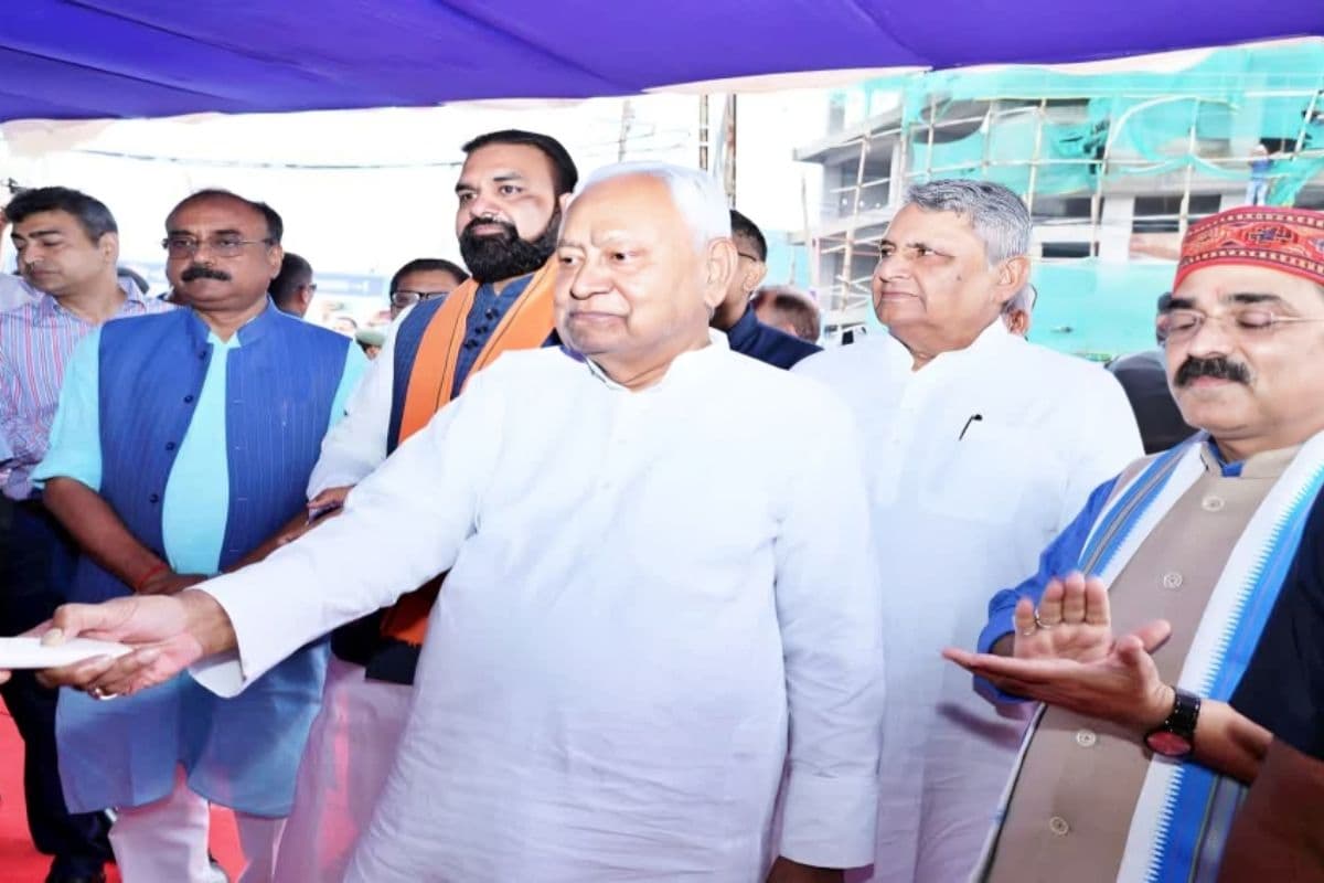 Nitish Kumar:पटना को ट्रैफिक जाम से राहत,नीतीश का 750 करोड़ का रोड प्लान — फ्लाईओवर, चौड़ी सड़कें और सीधी कनेक्टिविटी