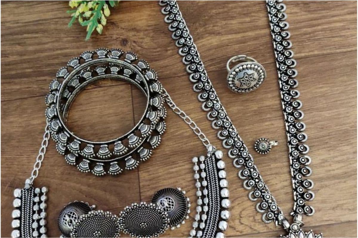 Oxidized Silver Jewelry: गोल्ड-प्लेटेड नहीं,इस बार पहनें बजट-फ्रेंडली ऑक्सिडाइज्ड सिल्वर ज्वेलरी