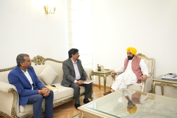 Punjab News: मुख्यमंत्री नाश्ता योजना समारोह में मुख्य अतिथि होंगे सीएम भगवंत मान, तमिलनाडु के मुख्यमंत्री ने दिया निमंत्रण