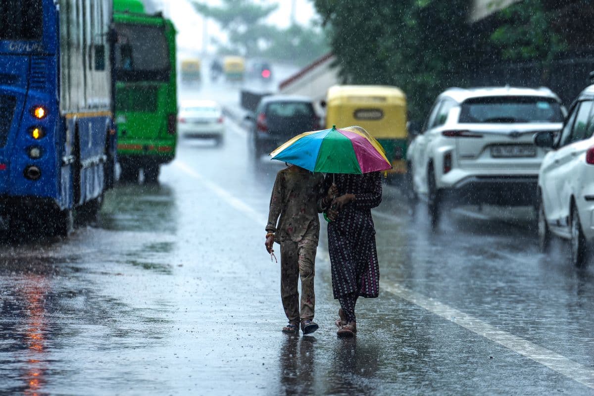 Rain Warning Delhi: 30-31 अगस्त से लेकर 1 सितंबर तक दिल्ली में बारिश, जानें अगले 3 दिन का मौसम