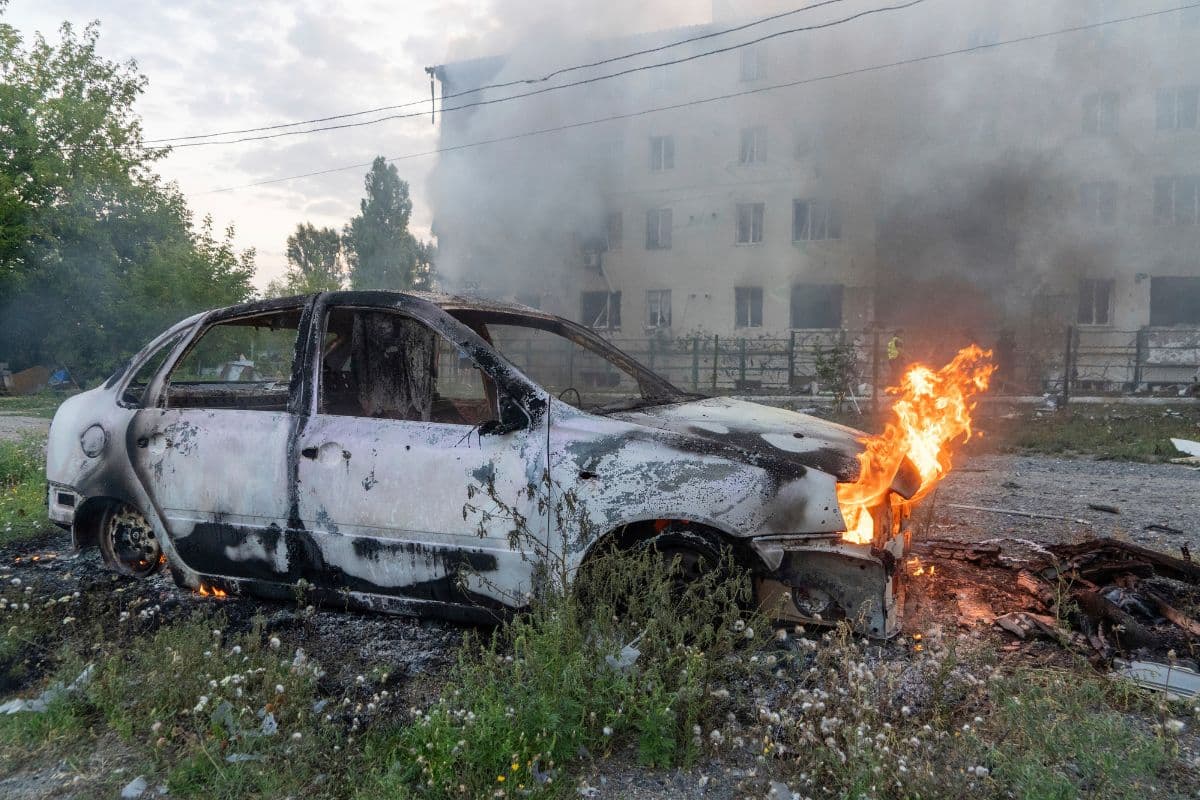 Russia Ukraine War: कब थमेगी जंग! यूक्रेन पर रूस का तीसरा सबसे बड़ा अटैक, 40 मिसाइल और 574 ड्रोन से हमला