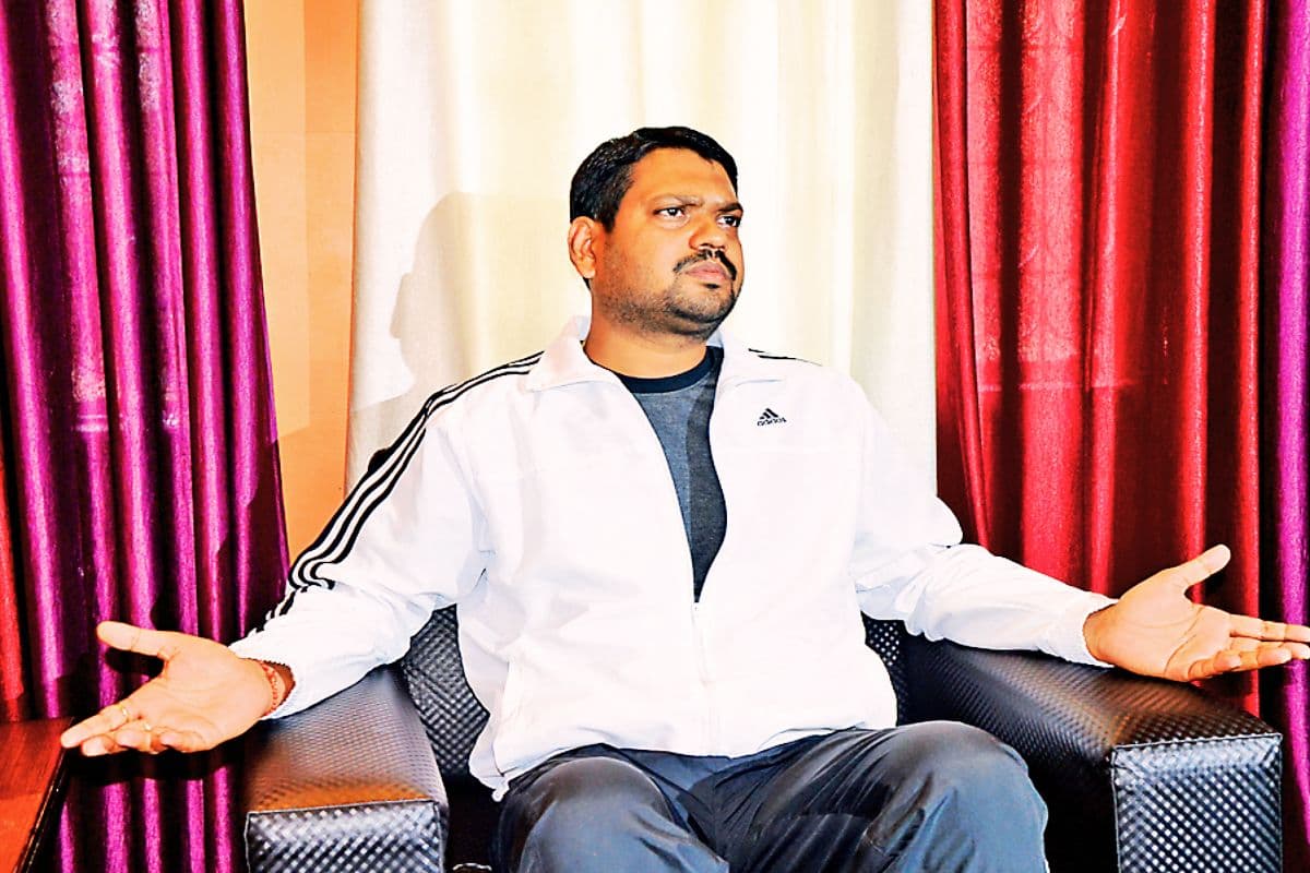 BREAKING NEWS: झरिया के पूर्व विधायक संजीव सिंह की तबीयत बिगड़ी, अस्पताल में भर्ती