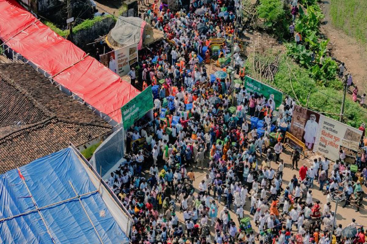 Shibu Soren Shradh Karm Video : सड़क पर गाड़ियों की कतार, नेमरा का माहौल भावुक, देखें खास वीडियो और फोटो